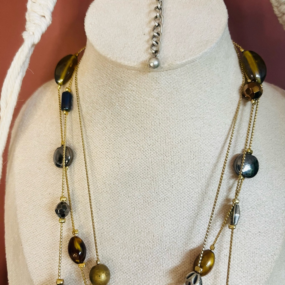 Chico's Beaded Necklace Gold Toned Metal Multicolor Beads Layered Style Jewelry - Picture 4 of 6